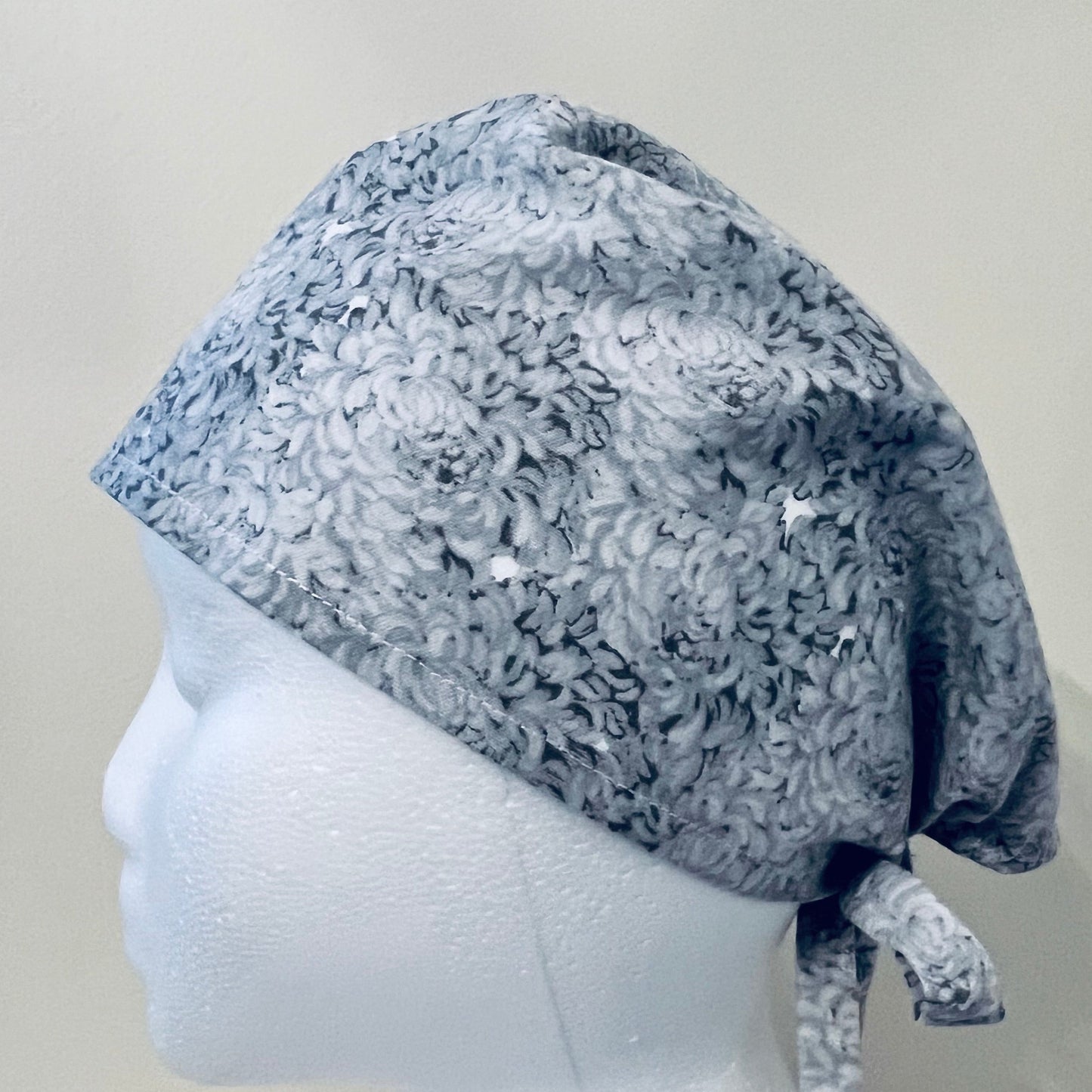 Scrub Cap-Light Grey Petals