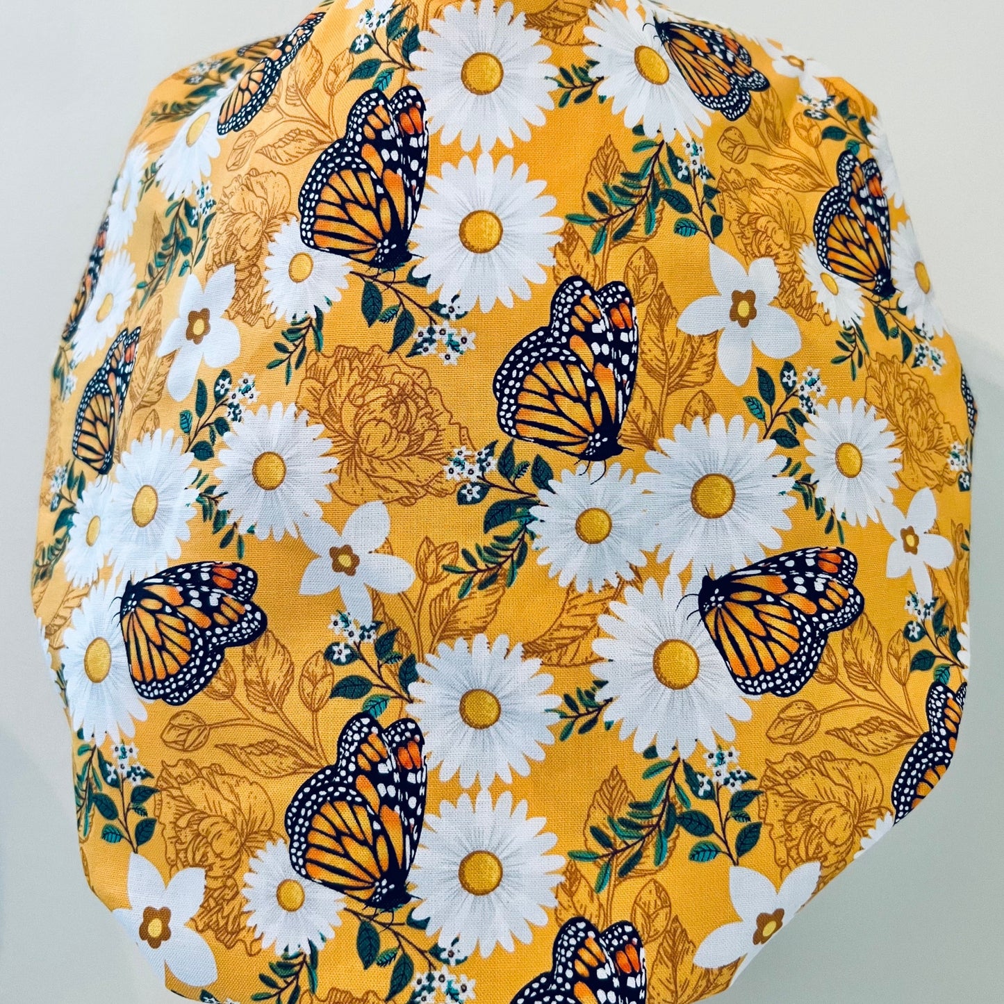 Bouffant - Butterflies and Daisies