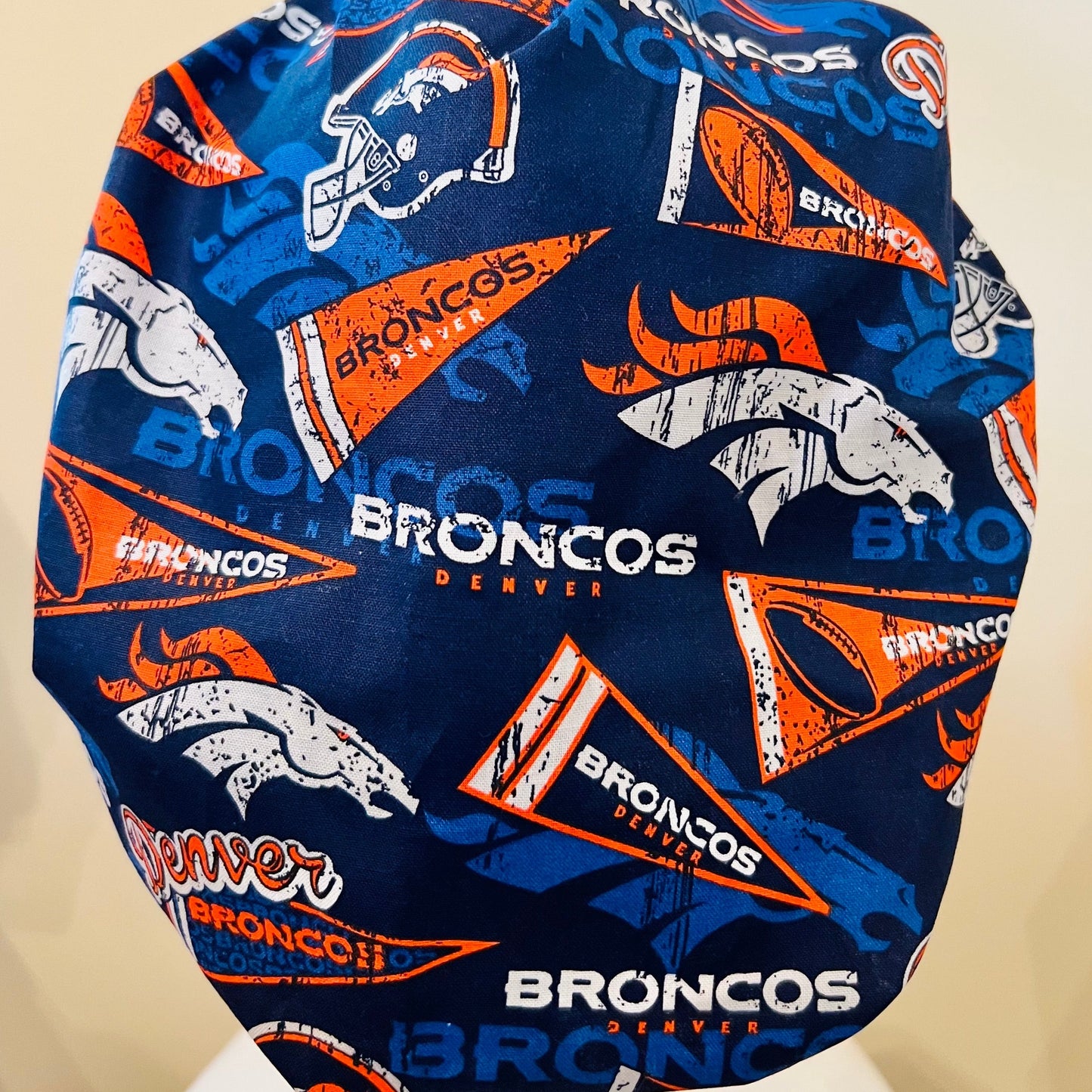Bouffant-Bronco Blue
