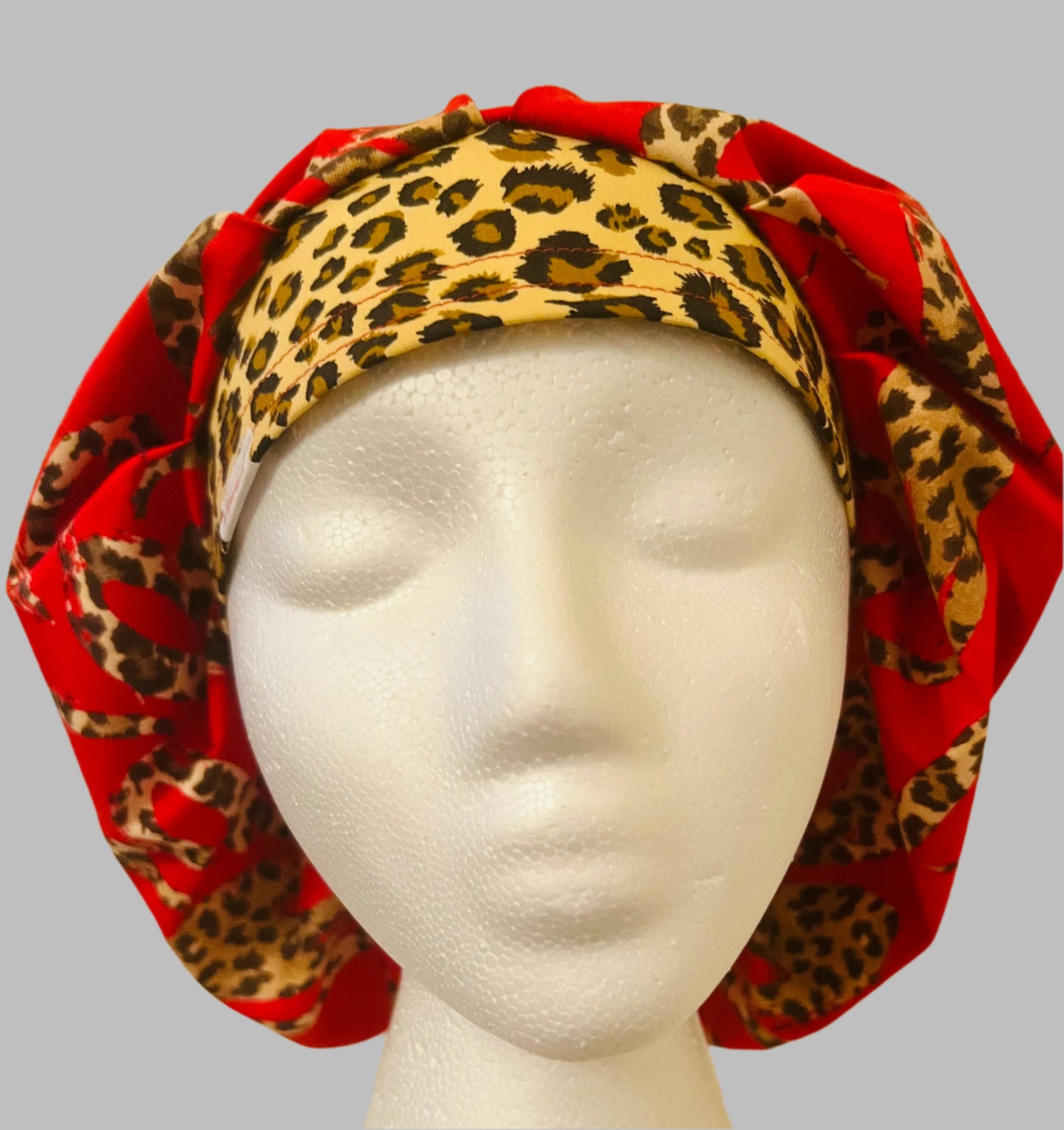 Bouffant Deluxe - Valentine's Cheetah Hearts