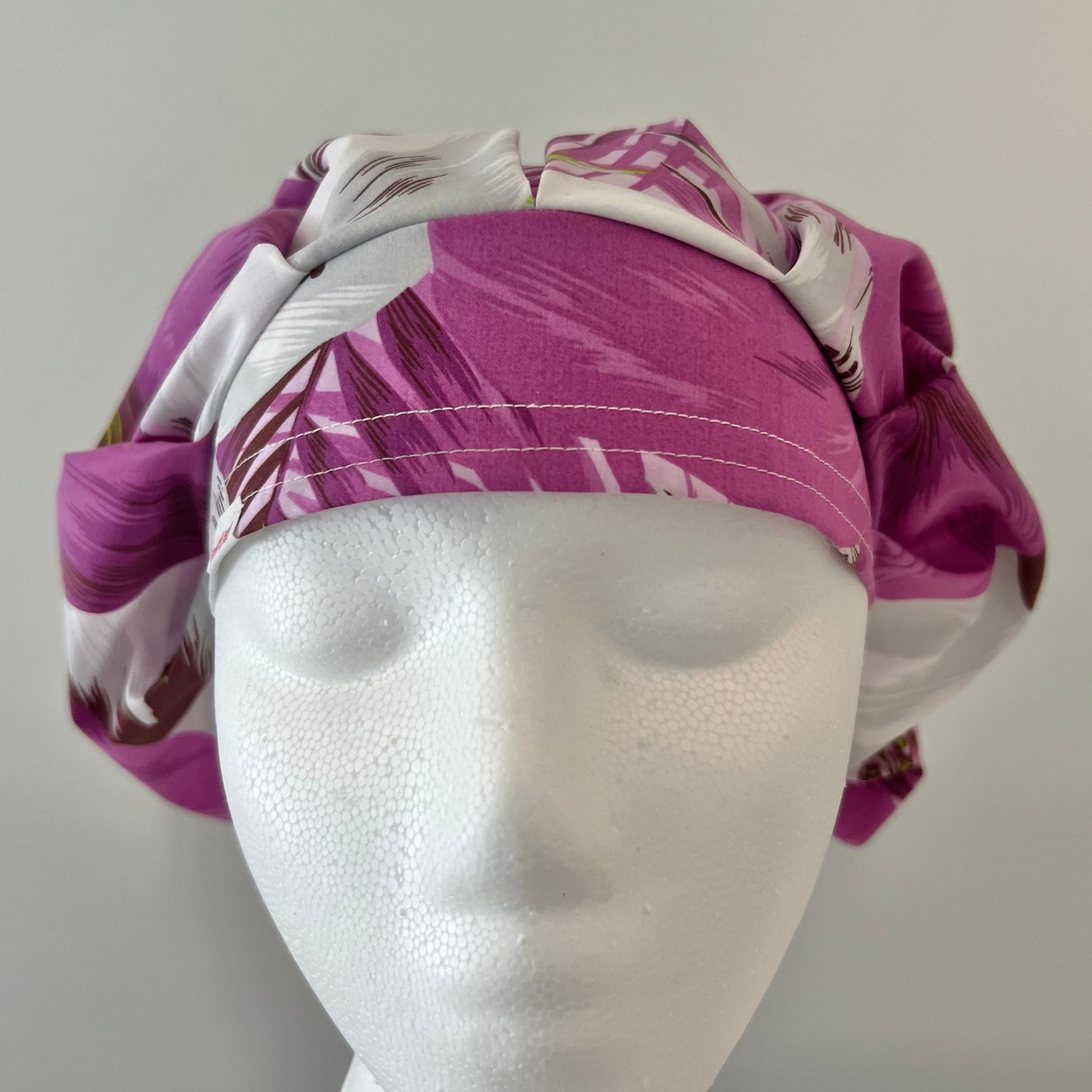 Bouffant-HawaiianPurpleandWhiteBlooms