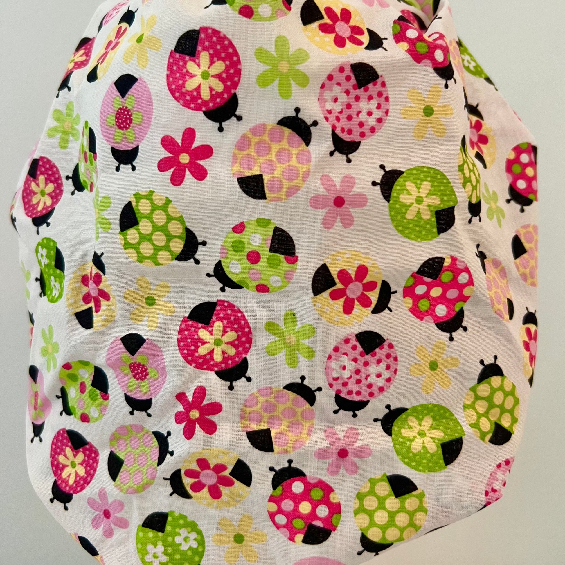 Bouffant-Ladybugs Pink