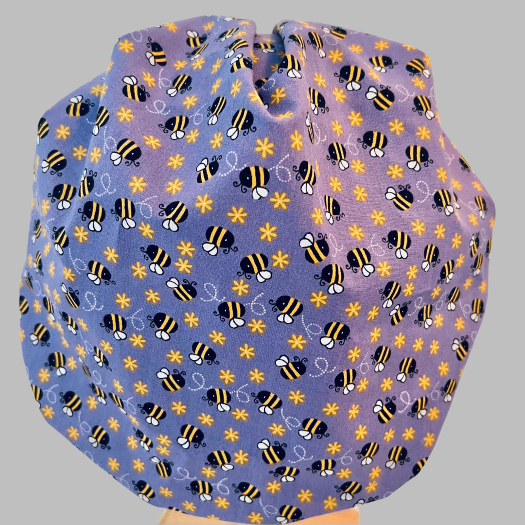Purple Bee Bouffant Scrub Cap – Daisy Floral Surgical Hat, Adjustable Elastic, Women’s Nurse Hat, OR Cap