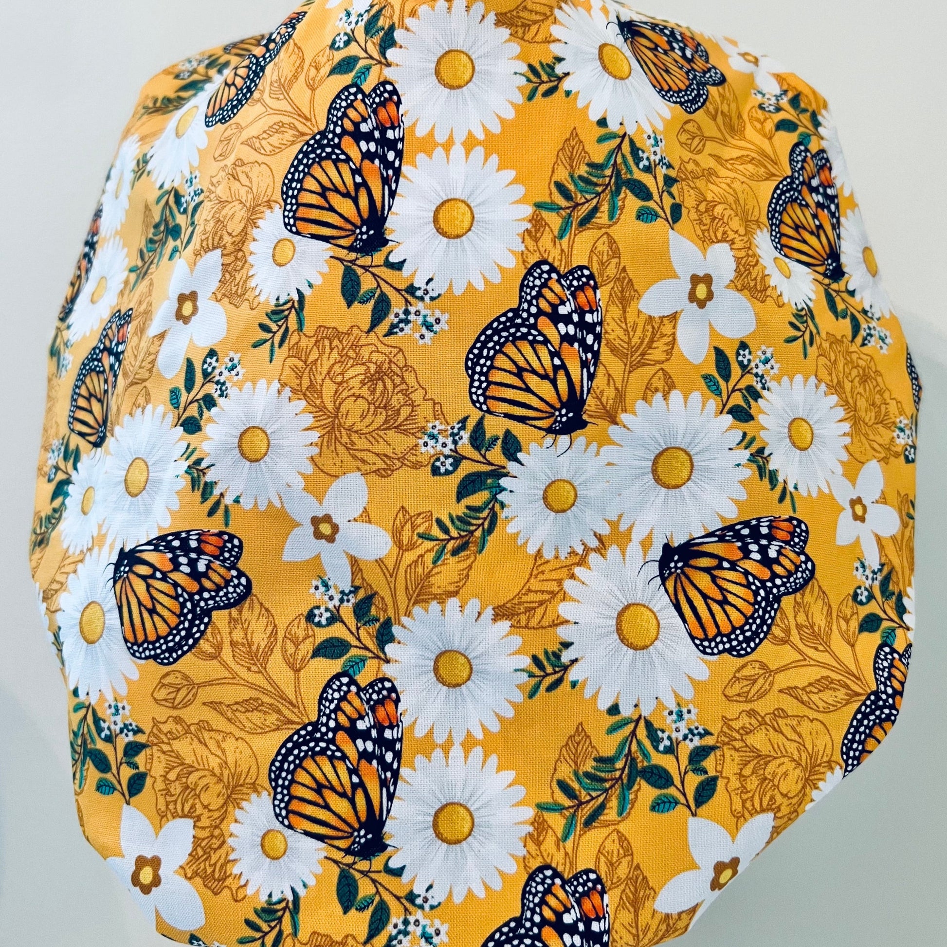 Bouffant - Butterflies and Daisies