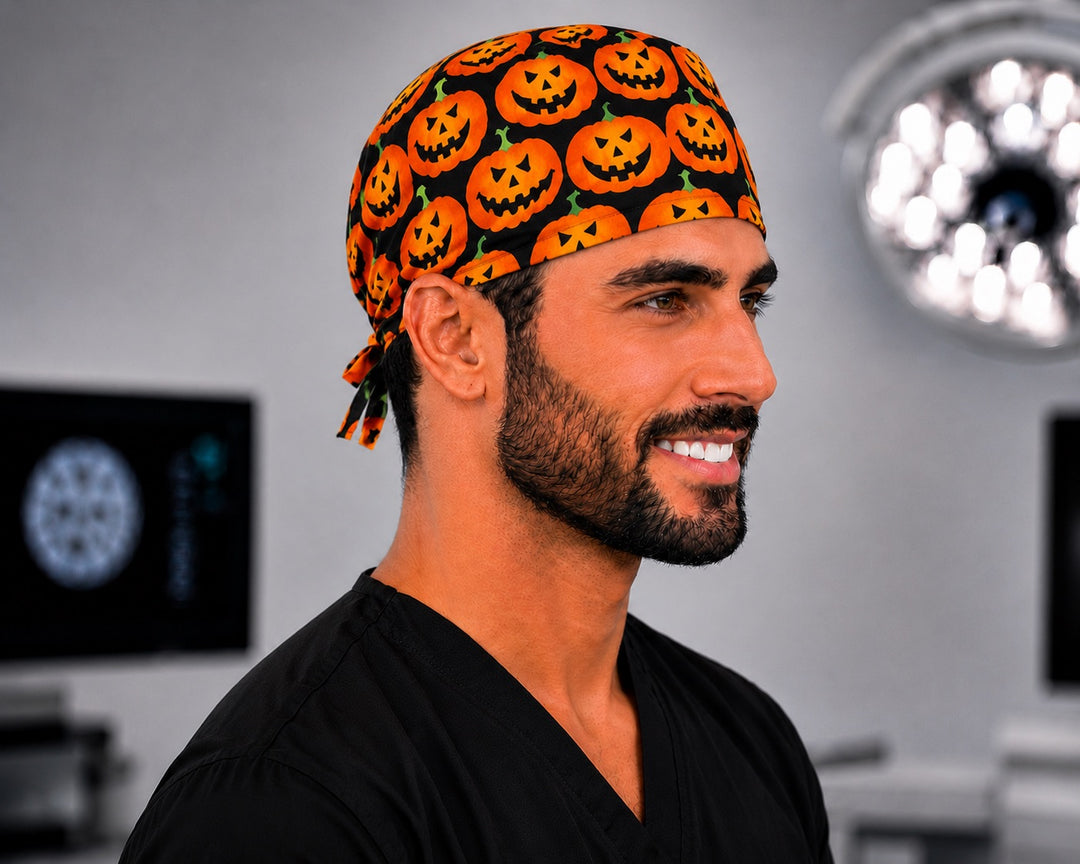 Side profile of carved pumpkin Halloween men&