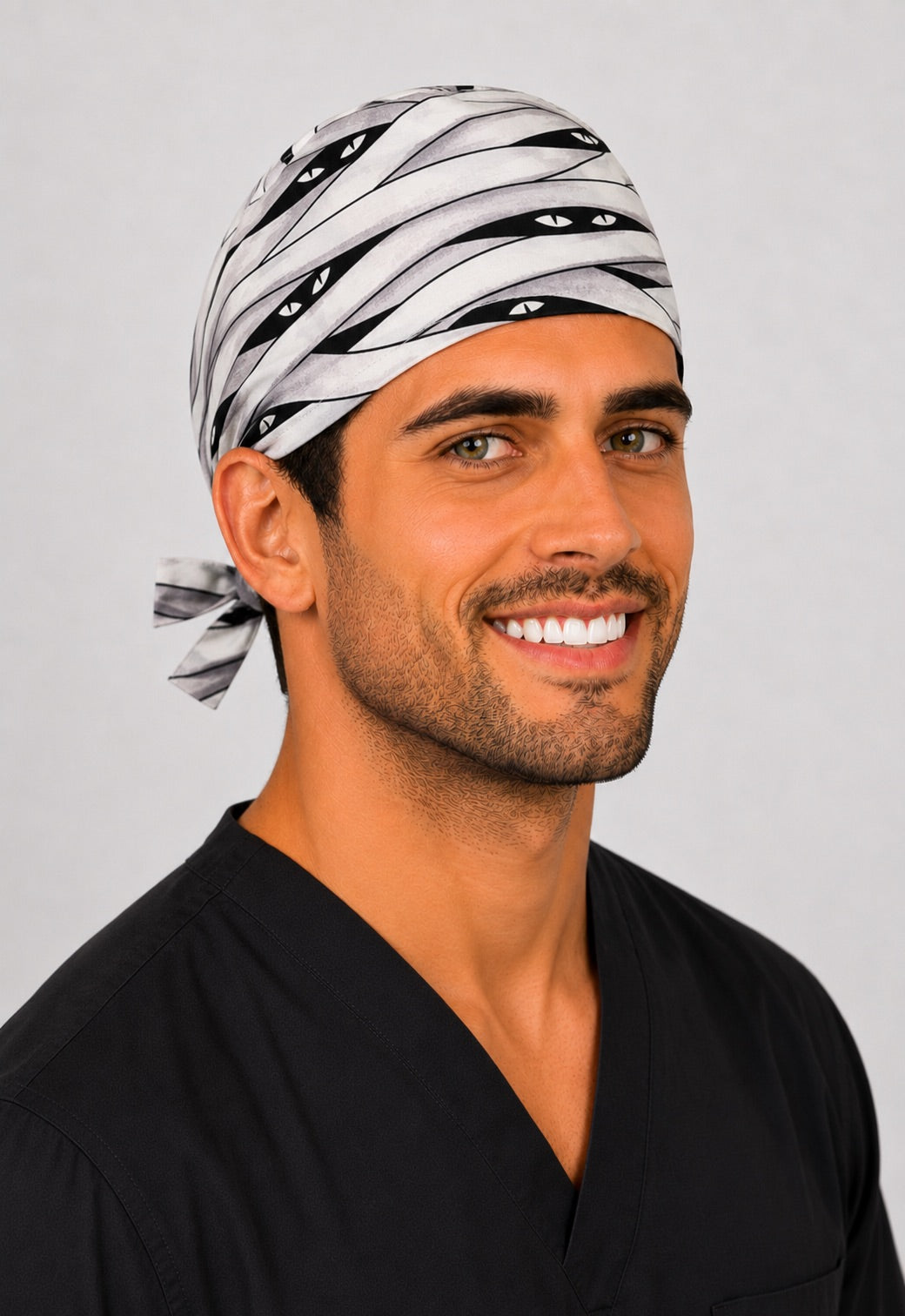 Three-quarter view of Halloween mummy creepy eyes men&