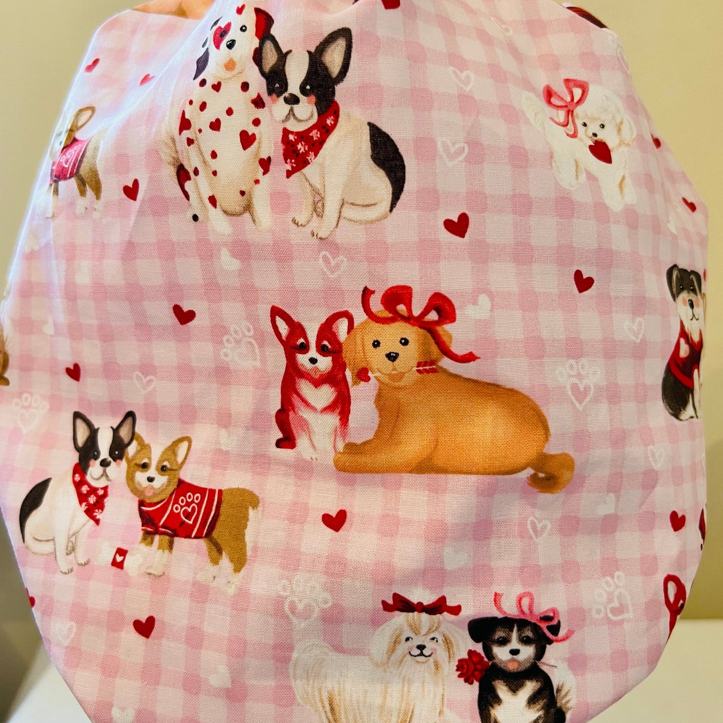 Bouffant Deluxe - Valentines Day Puppies