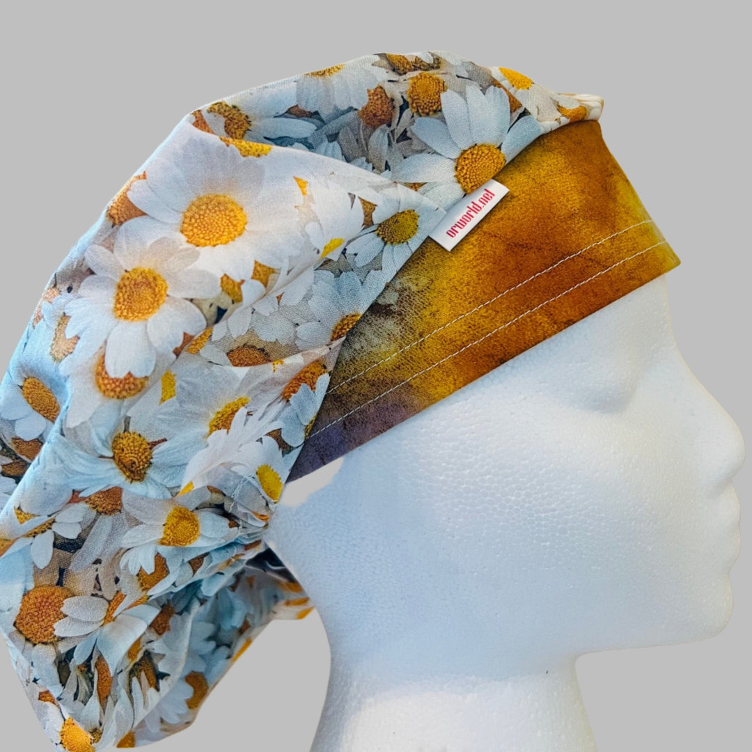 Daisy Bouffant Scrub Cap – Floral Surgical Hat for Women, White &amp; Gold Daisy Print, Nurse Cap, OR Hat, Ponytail-Friendly