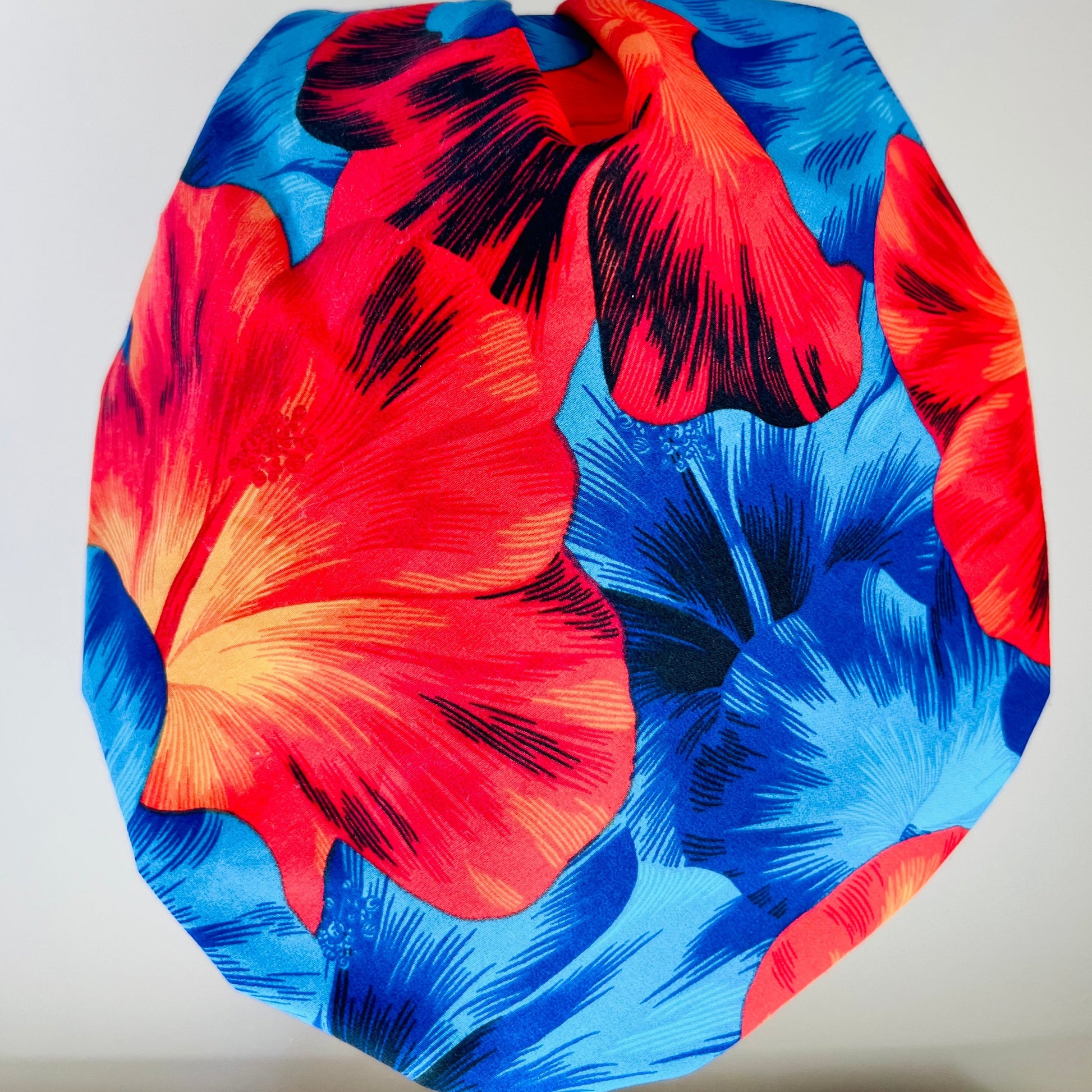 Bouffant-Hawiian-orange-red-blue-hibiscus
