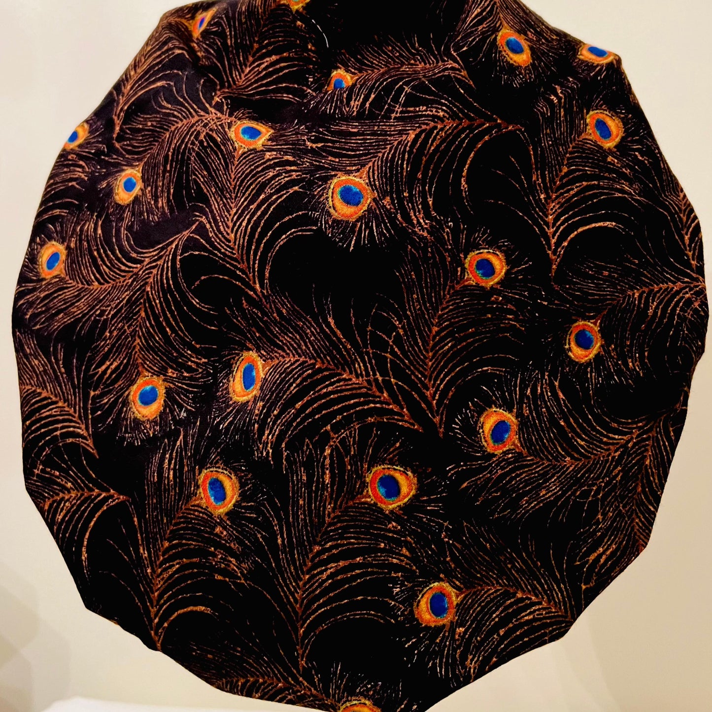Bouffant Deluxe-Peacock feathers