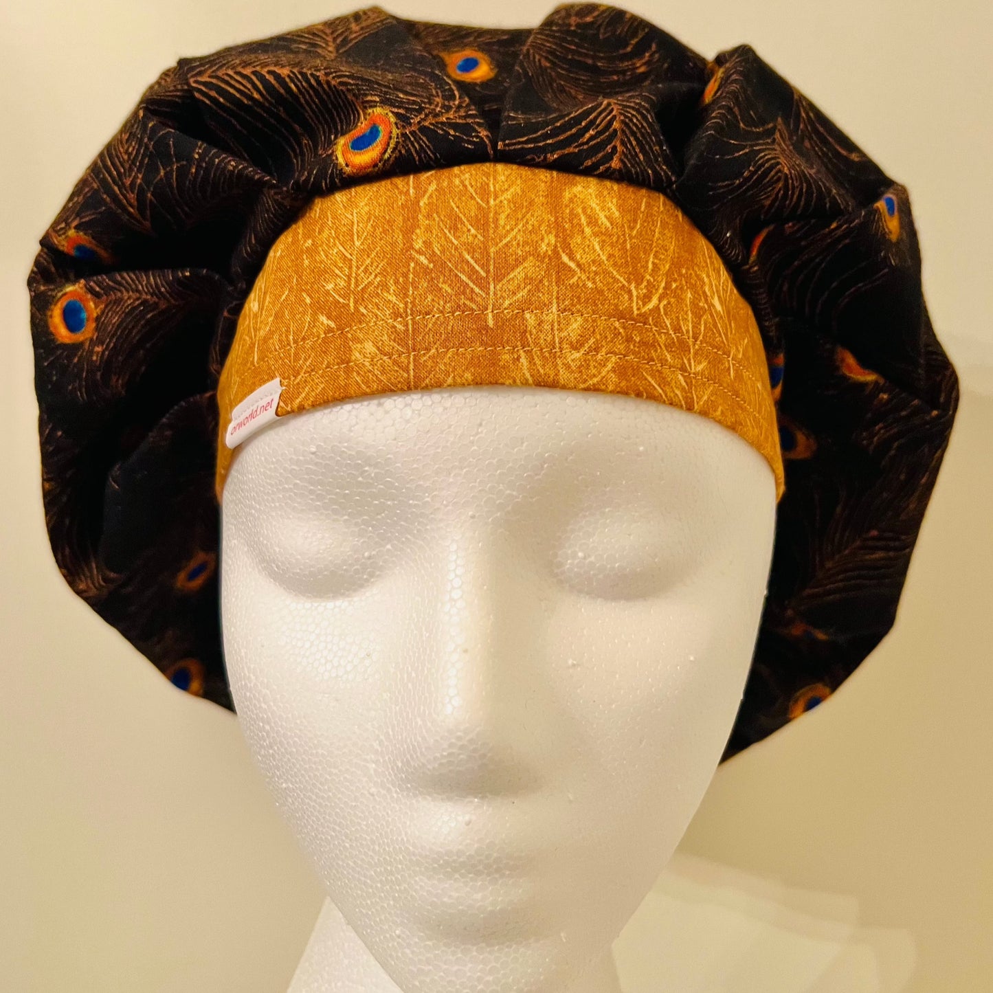 Bouffant Deluxe-Peacock feathers