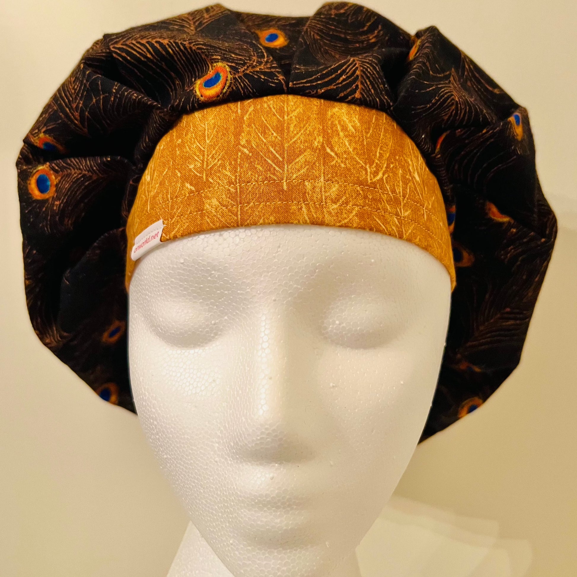 Bouffant Deluxe-Peacock feathers
